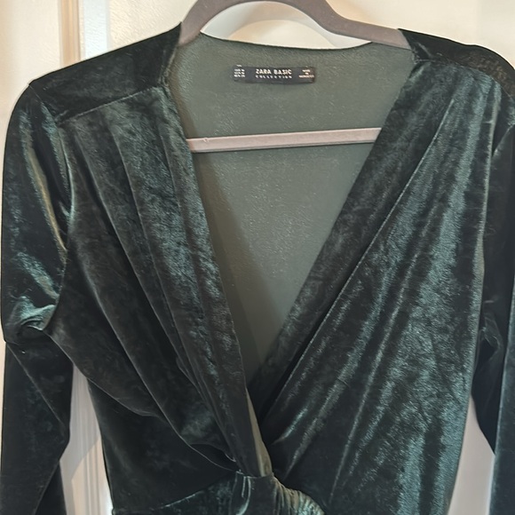 Zara Crushed Velvet Emerald Dress - Picture 3 of 3